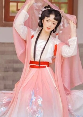 Winter Hanfu Outfits for Little Girls:A Guide to Styling and Comfort Winter Hanfu Outfits for Little Girls:A Guide to Styling and Comfort