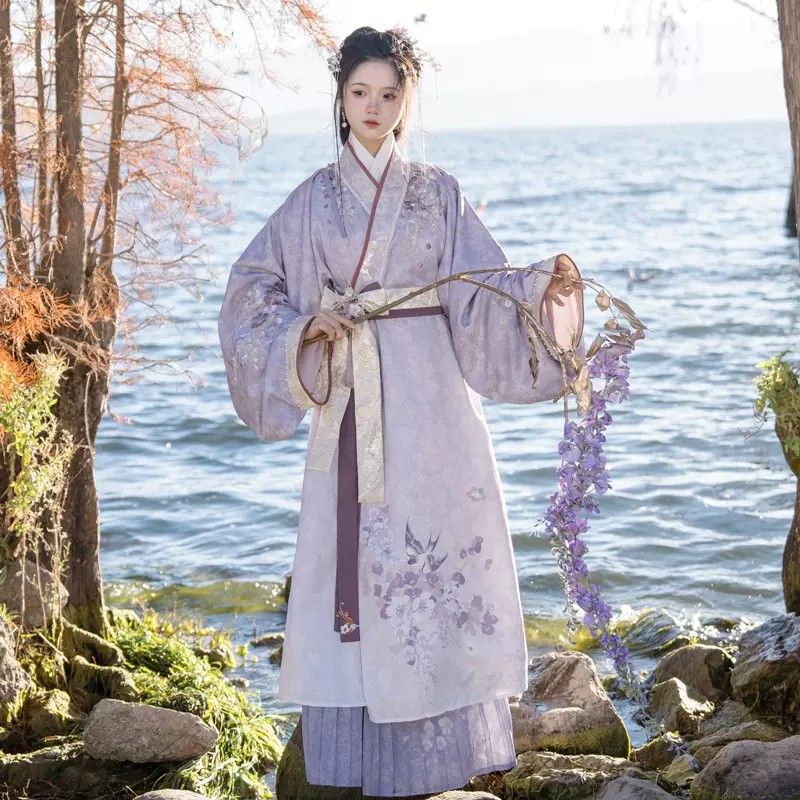 Winter Cheongsam Women:Embracing Traditional Elegance in the Cold Season Winter Cheongsam Women:Embracing Traditional Elegance in the Cold Season