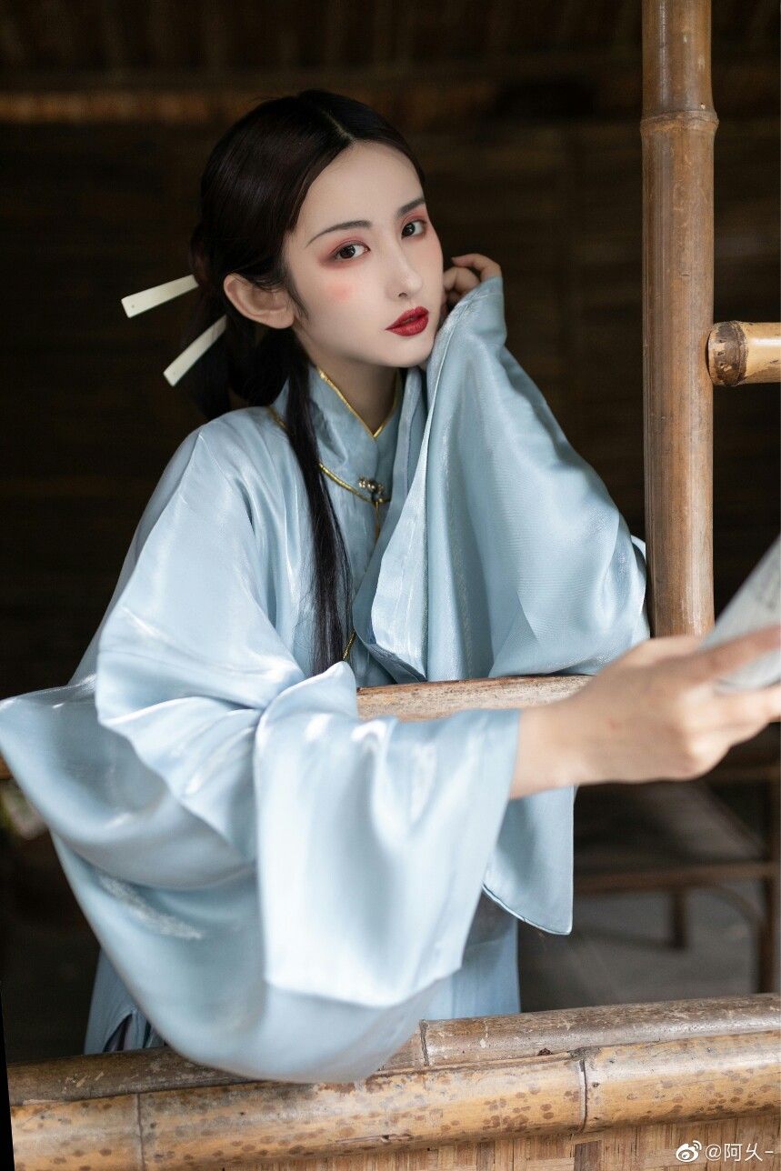 Summer Fashion for Little Girls:The Charm of Hanfu Short-sleeved Shirts Summer Fashion for Little Girls:The Charm of Hanfu Short-sleeved Shirts