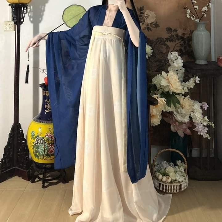 The Perfect Shoe Pairing for Qipao:The Elegance of High Heels The Perfect Shoe Pairing for Qipao:The Elegance of High Heels