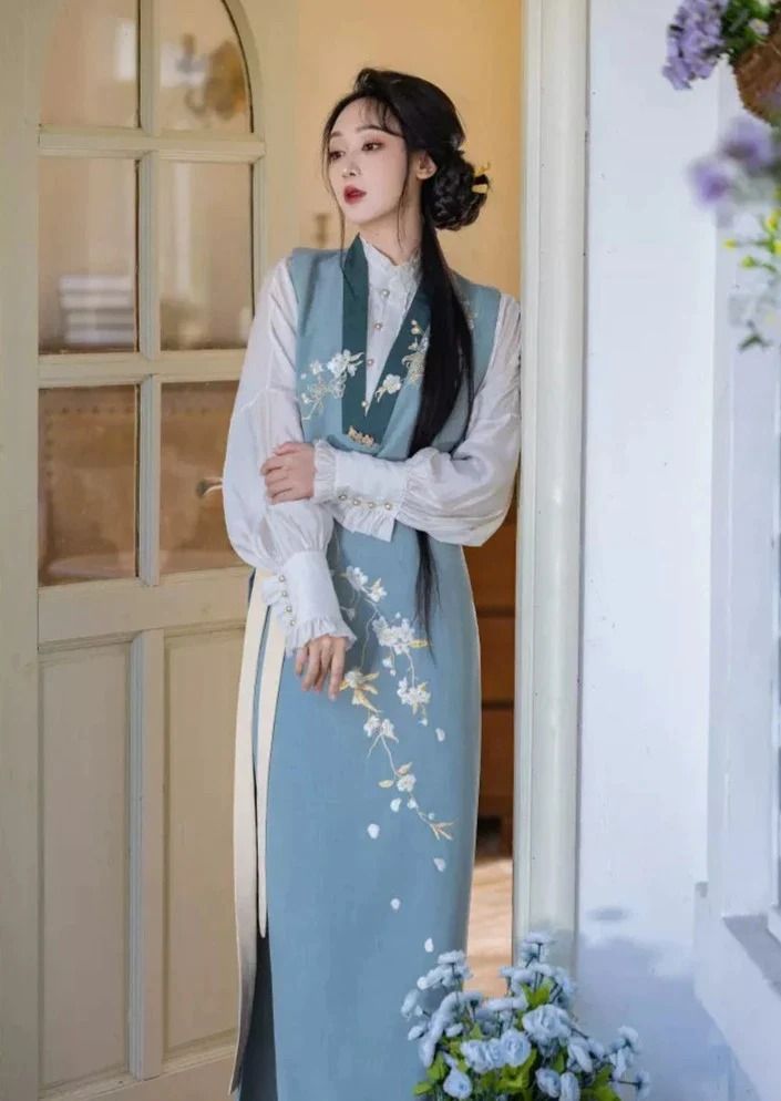 Winter Fashion:The Perfect Combination of a Top and Horseface Skirt