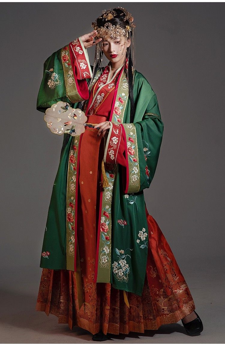 The Rise of Childrens Hanfu Hair Bands:A Cultural Revival for the Young Generation