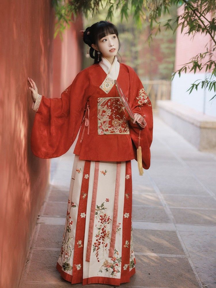 Winter and Autumn Fashion Trends for the Modern Hanfu Women Winter and Autumn Fashion Trends for the Modern Hanfu Women