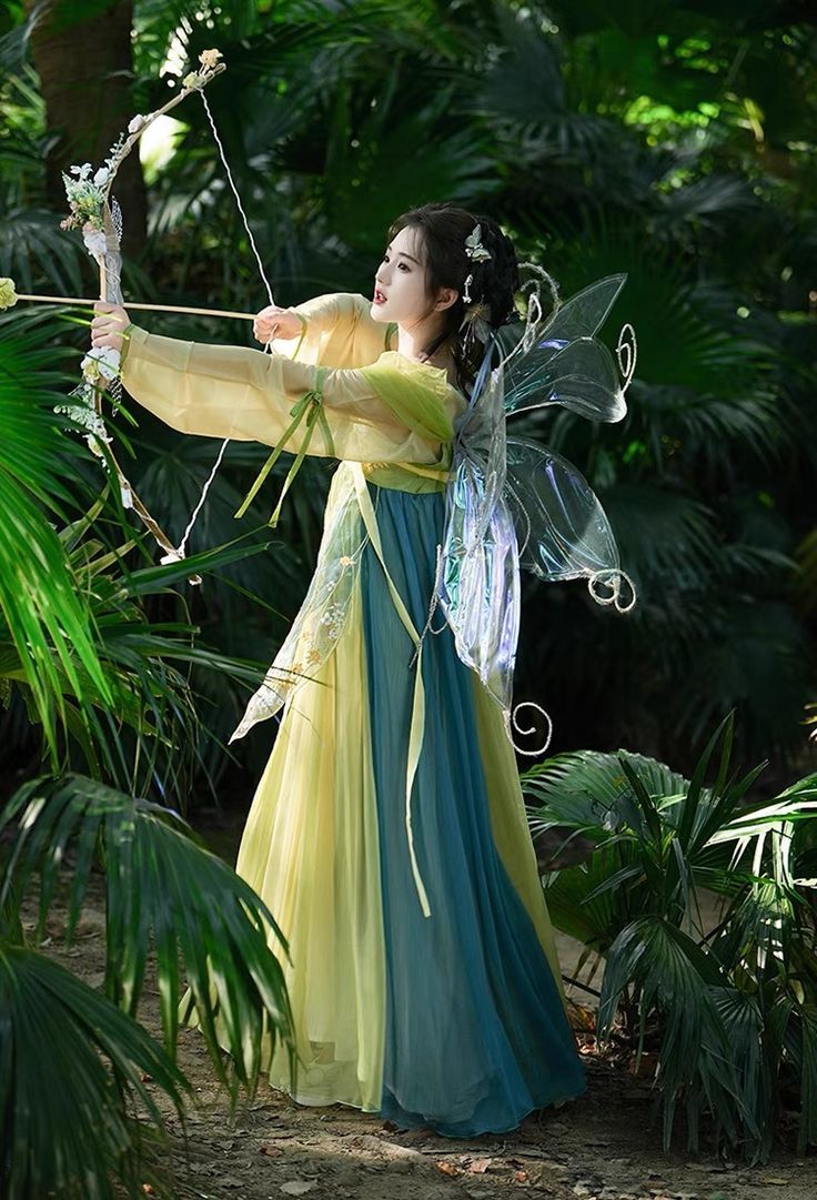 The Elegance of a Horseface Skirt with a Seven-Point Sleeve Blouse The Elegance of a Horseface Skirt with a Seven-Point Sleeve Blouse