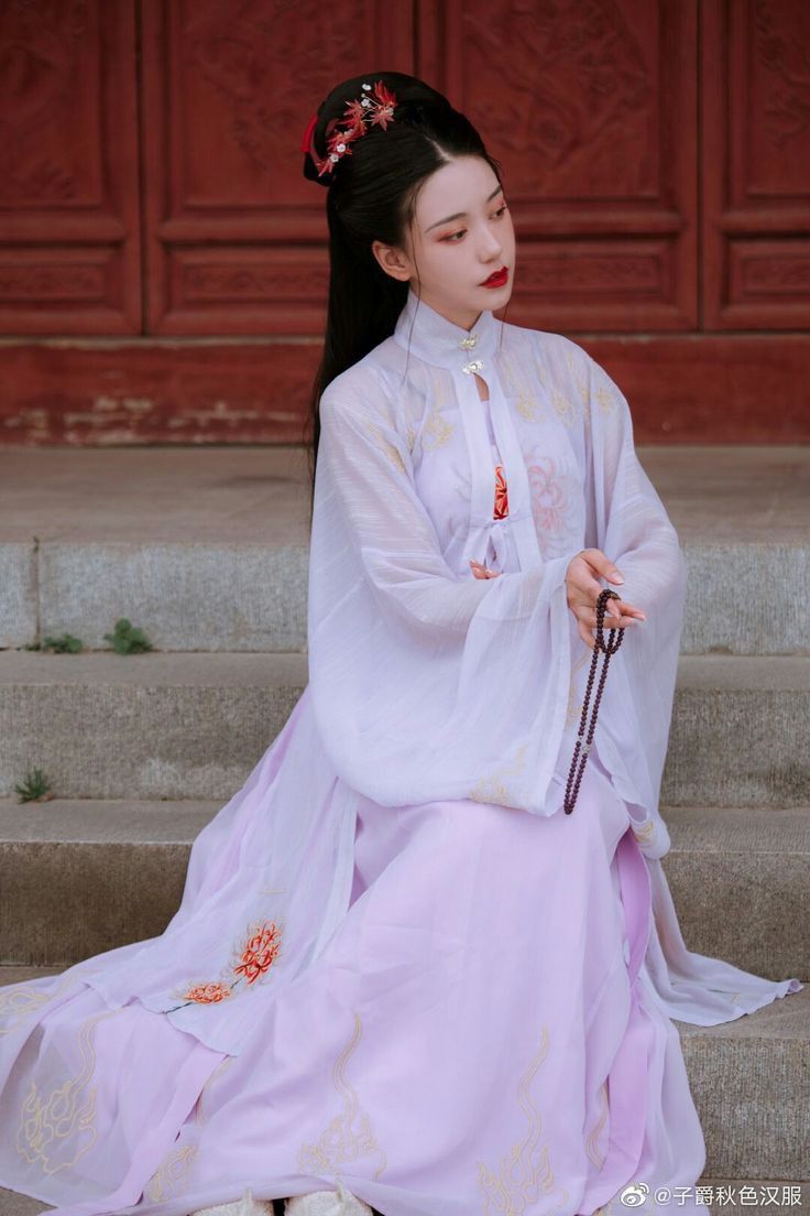 Summer Cheongsam Blouses:A Stylish and Comfortable Choice Summer Cheongsam Blouses:A Stylish and Comfortable Choice