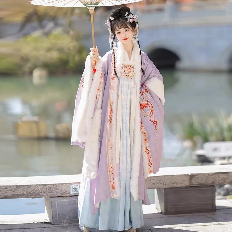 The Cheongsam and the Student Life in the Republic of China Era The Cheongsam and the Student Life in the Republic of China Era