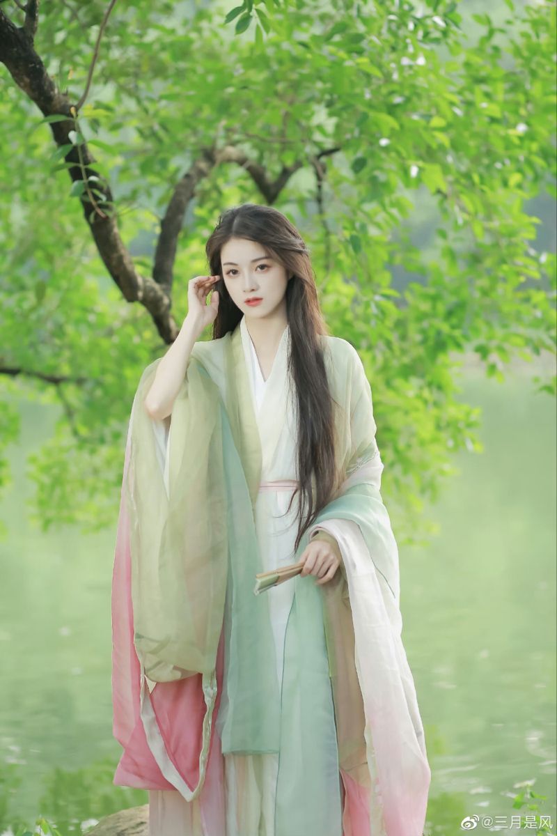 Elegant Heritage:The Rise of Traditional Chinese-Style Cheongsam Skirts for Girls Elegant Heritage:The Rise of Traditional Chinese-Style Cheongsam Skirts for Girls