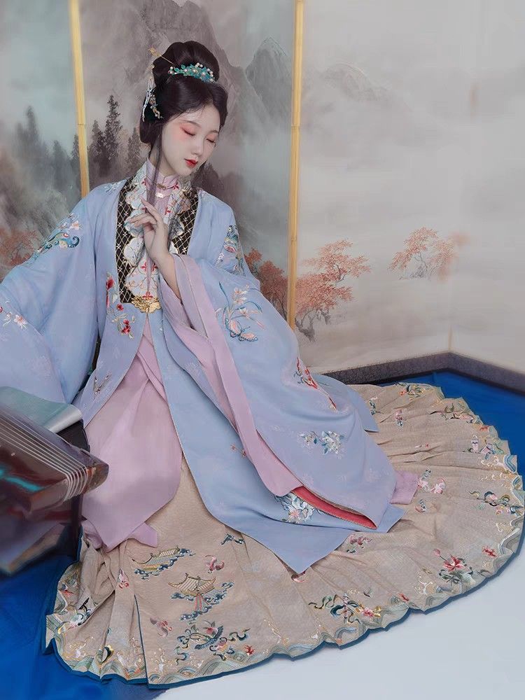 Plus Size Tang-Style Hanfu for Women:A Journey into the Splendor of Tang Dynasty Fashion