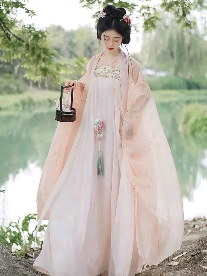 Ancient Charm of Hanfu Jewelry:Unraveling the Ethereal Beauty of Traditional Chinese Headwear