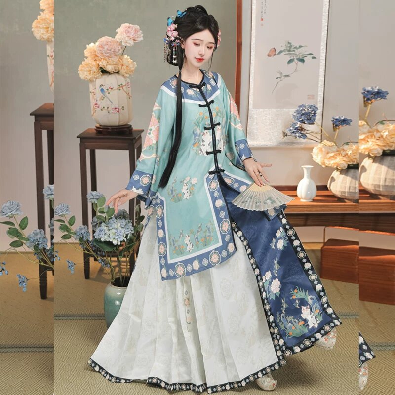 The Rise of Han Element Skirts with Horseface Design:A Blend of Tradition and Modernity
