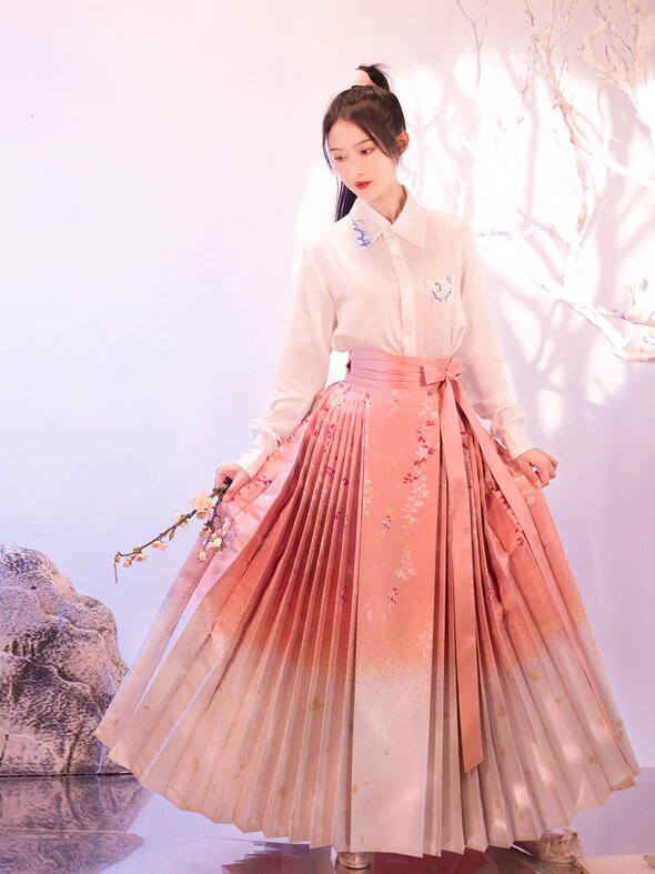 Reimagining the Cheongsam as a Modern Summer Dress for Modern Women Reimagining the Cheongsam as a Modern Summer Dress for Modern Women