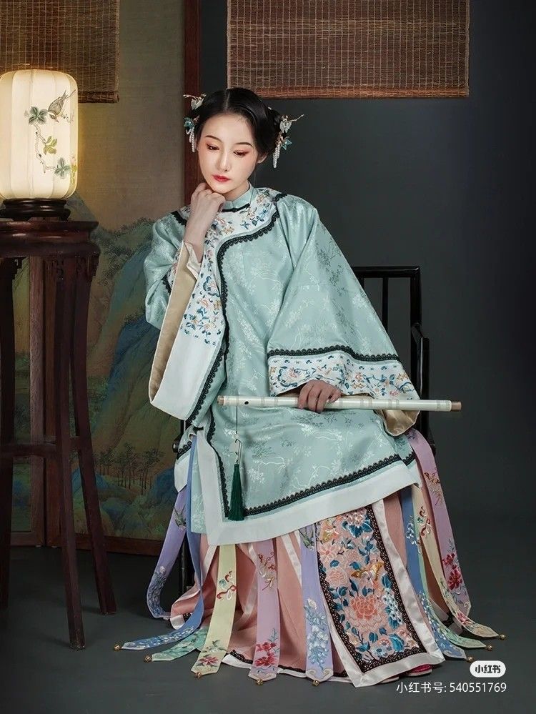 The Rise of Sitings Qipao Fashion:A Closer Look at the Allure of Traditional Chinese Elegance The Rise of Sitings Qipao Fashion:A Closer Look at the Allure of Traditional Chinese Elegance