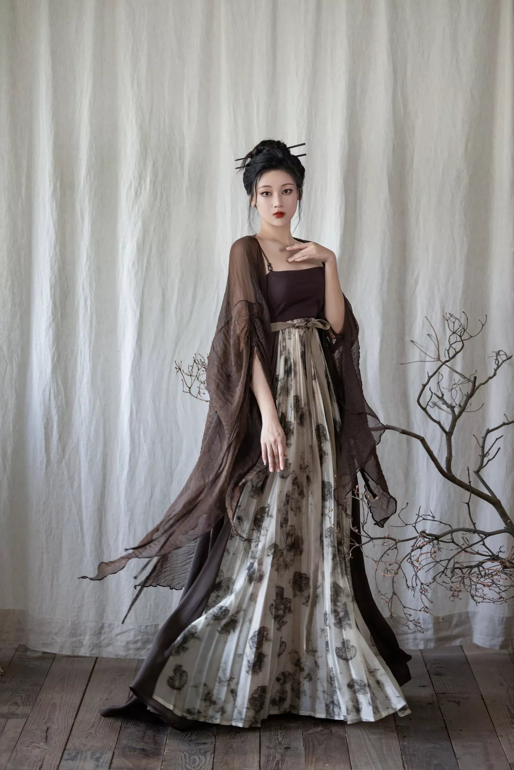 The Rise of Qipao Short Robes:A Blend of Traditional Elegance and Modern Fashion The Rise of Qipao Short Robes:A Blend of Traditional Elegance and Modern Fashion