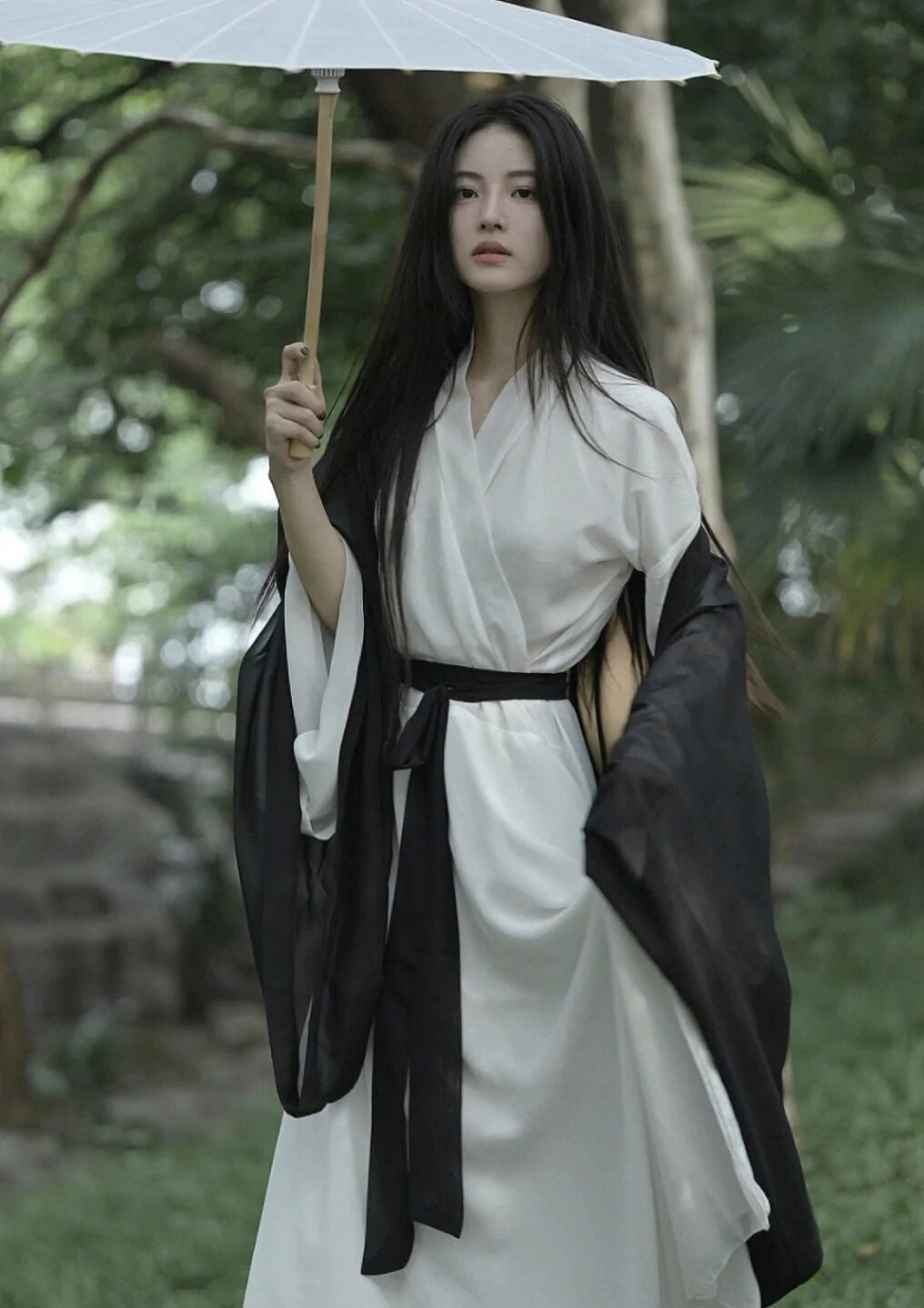 Winter and Autumn Fashion for Little Girls in Traditional Hanfu Costumes Winter and Autumn Fashion for Little Girls in Traditional Hanfu Costumes