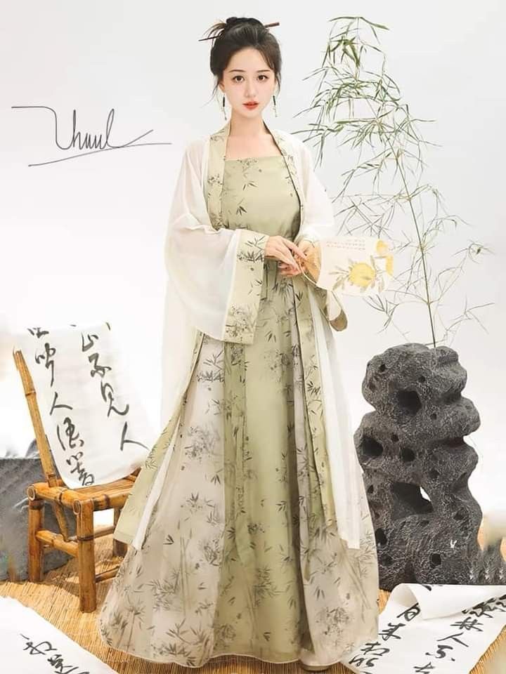 New Vogue of Chinese Cheongsam:2023 Autumn-Winter Collection New Vogue of Chinese Cheongsam:2023 Autumn-Winter Collection