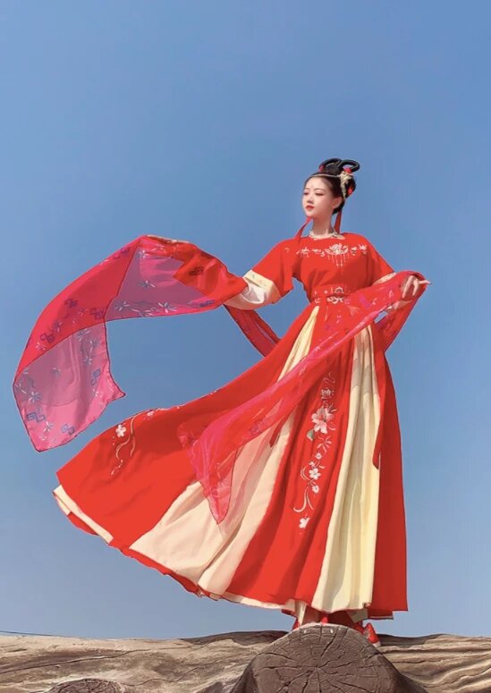 Ramie Cheongsam:A Fashion Statement for Women in Their 40s and 50s Ramie Cheongsam:A Fashion Statement for Women in Their 40s and 50s