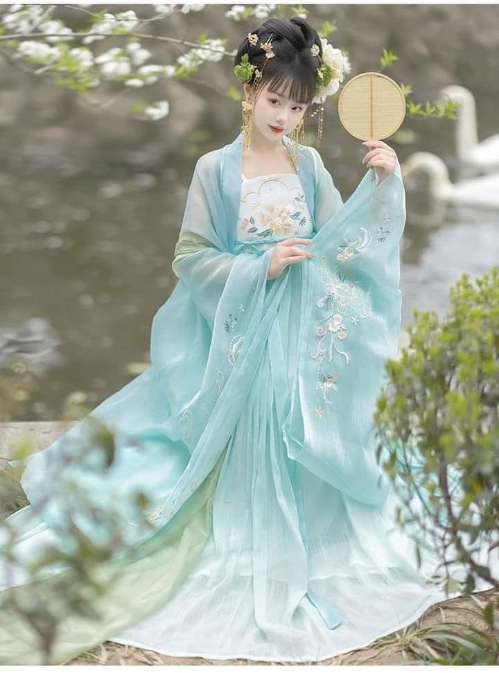 Summer凉鞋与旗袍的完美搭配,时尚与经典的融合 Summer凉鞋与旗袍的完美搭配,时尚与经典的融合