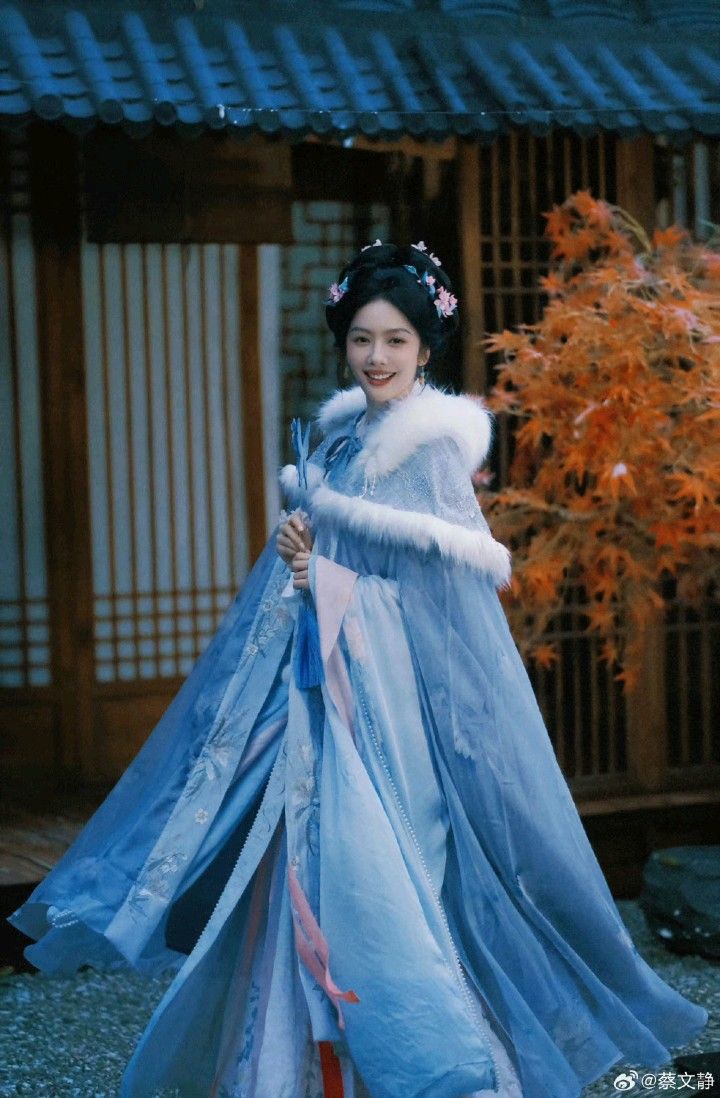 Original Hanfu Design by Mu Shi:A Journey Through Traditional Elegance Original Hanfu Design by Mu Shi:A Journey Through Traditional Elegance