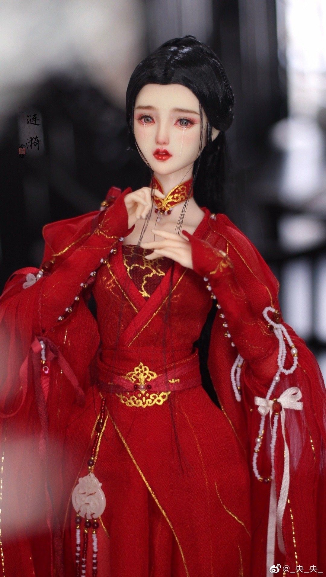 Mosaic of Tradition:The Charm of Qipao in茉莉家 Mosaic of Tradition:The Charm of Qipao in茉莉家