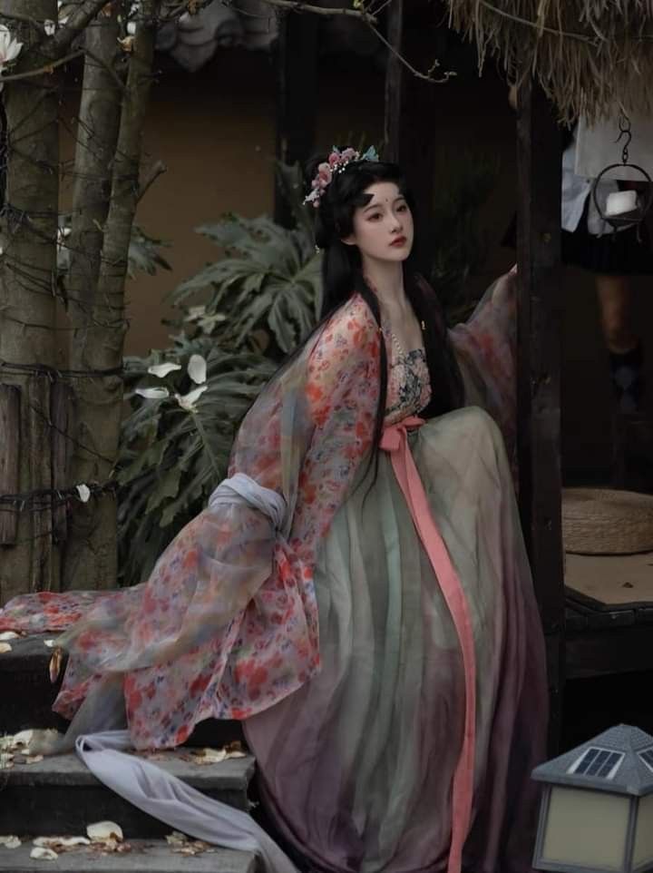 Exploring the Revival of Ming-Style Hanfu Maomian Skirts in Plus Sizes