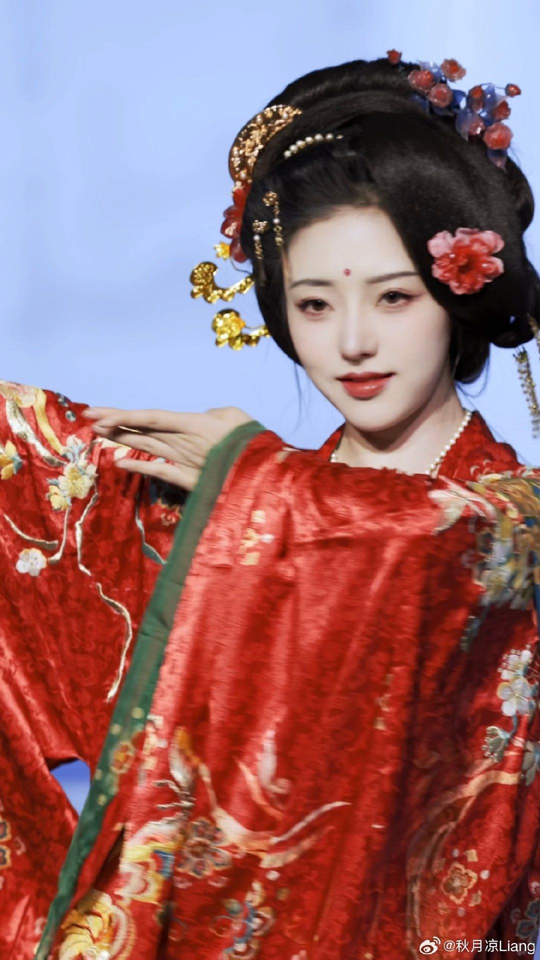 Song-Style Hanfu Childrens Daily Wear:A Closer Look into Traditional Elegance Song-Style Hanfu Childrens Daily Wear:A Closer Look into Traditional Elegance