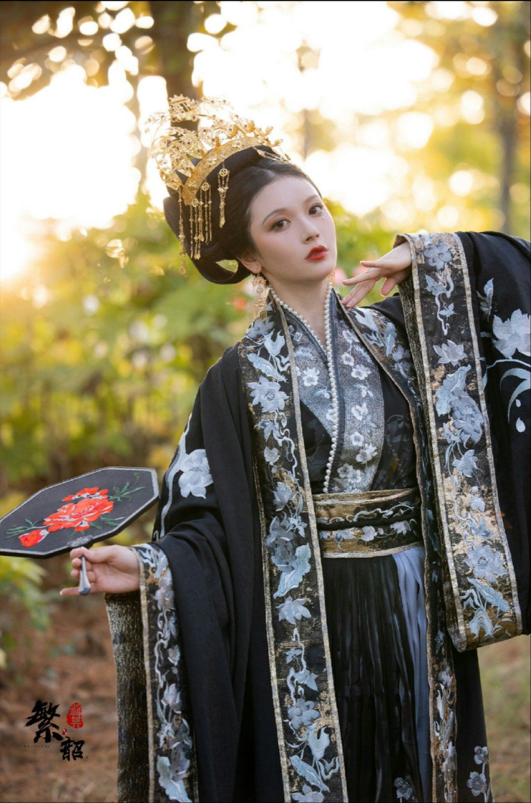 Reinventing the Cheongsam Dress:A Girls Guide to Styling Qipao-Inspired Fashion for Autumn Winter Reinventing the Cheongsam Dress:A Girls Guide to Styling Qipao-Inspired Fashion for Autumn Winter