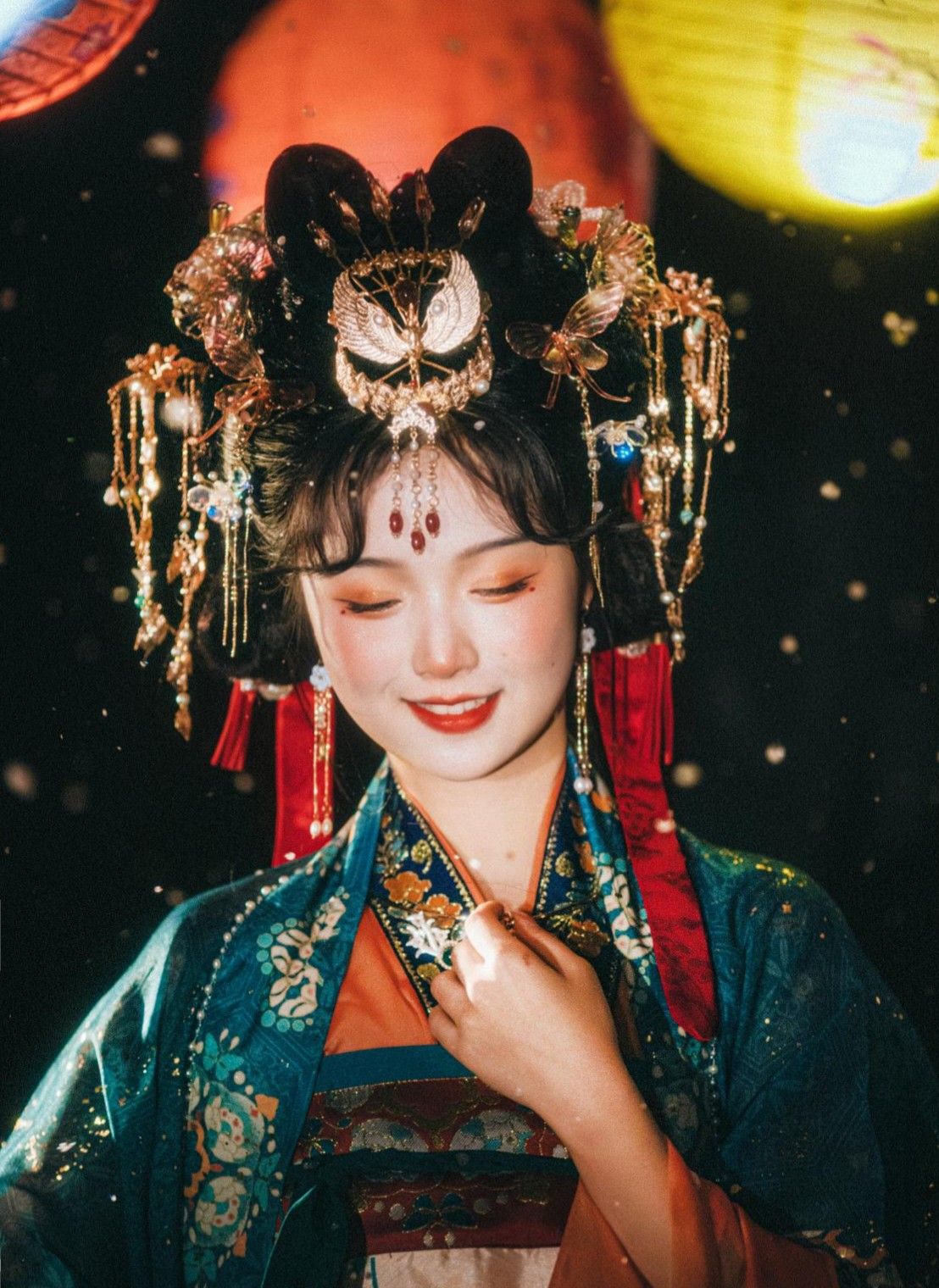 Hanfu Childrenswear:A Two-Piece Set Exploration Hanfu Childrenswear:A Two-Piece Set Exploration