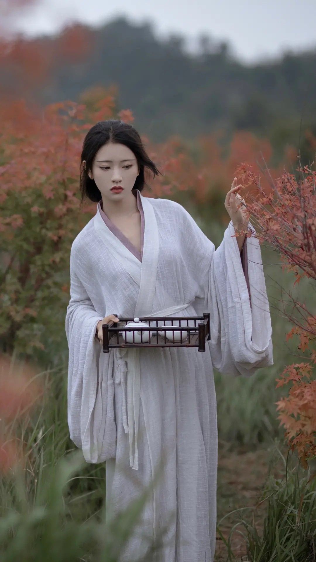 Ancient Charm of Hanfu Hobo Bags:Unraveling the Ethereal Beauty of Traditional Chinese荷包 Ancient Charm of Hanfu Hobo Bags:Unraveling the Ethereal Beauty of Traditional Chinese荷包