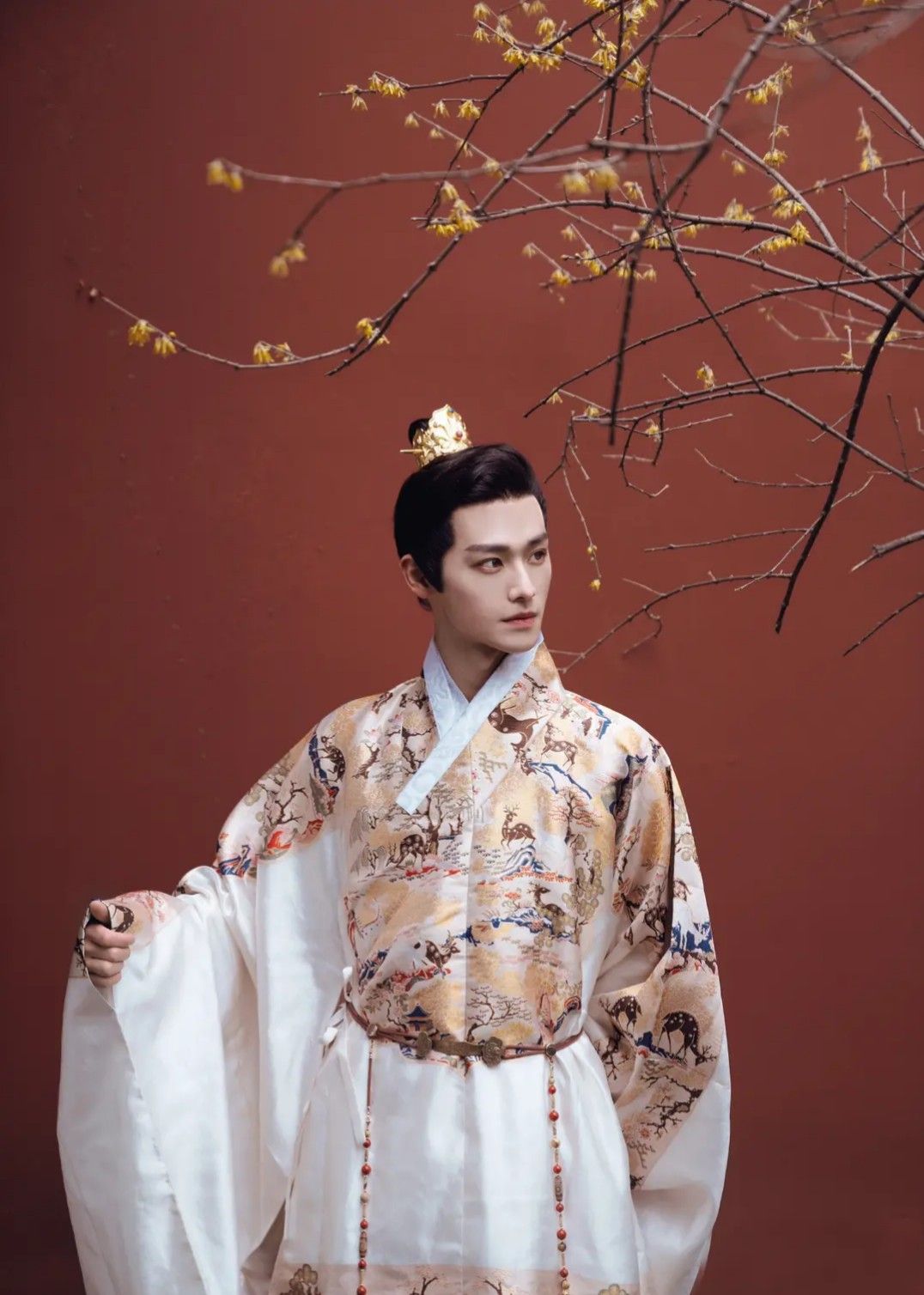 The Enigma of a Black Tang Suit Woman The Enigma of a Black Tang Suit Woman