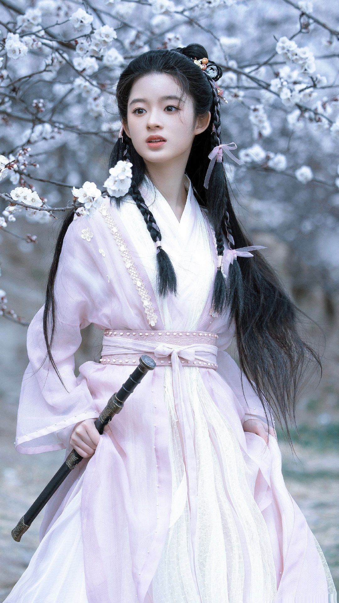 Embracing Traditional Elegance:The Charm of Chinese Cheongsam-Inspired Dress Embracing Traditional Elegance:The Charm of Chinese Cheongsam-Inspired Dress