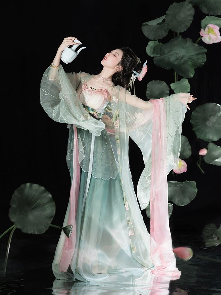 The Intricate Charm of Qipaos Waistbands:A Journey Through Traditional Chinese Elegance The Intricate Charm of Qipaos Waistbands:A Journey Through Traditional Chinese Elegance