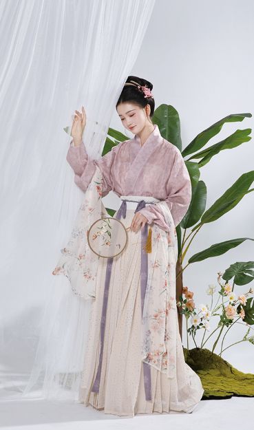 The Little Girls Tang Suit for Chinese New Years Visit The Little Girls Tang Suit for Chinese New Years Visit