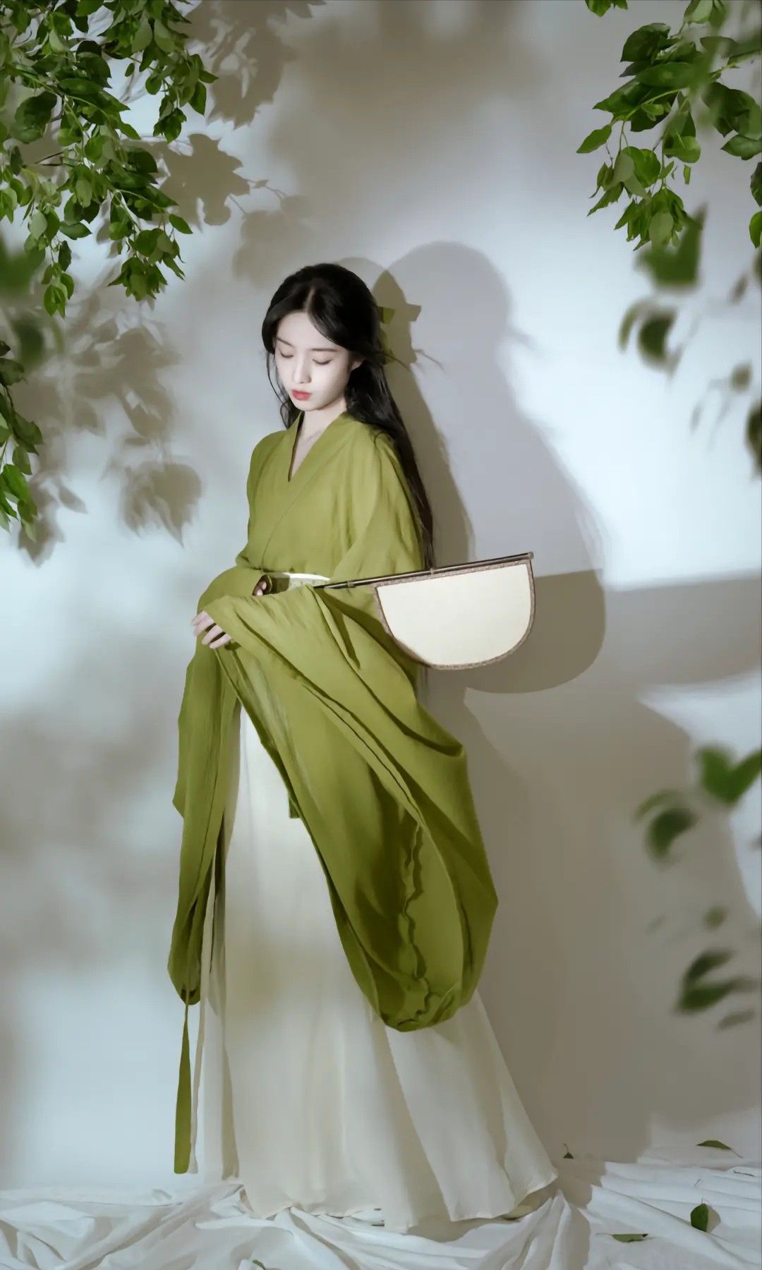 Innovating the Horseface Skirt:Modernizing the Traditional Ma-Mian Dress Innovating the Horseface Skirt:Modernizing the Traditional Ma-Mian Dress