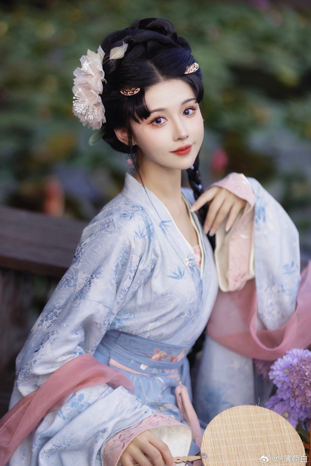 The Ethereal Beauty of Ma-Face Skirt and Green Bamboo Leaves The Ethereal Beauty of Ma-Face Skirt and Green Bamboo Leaves