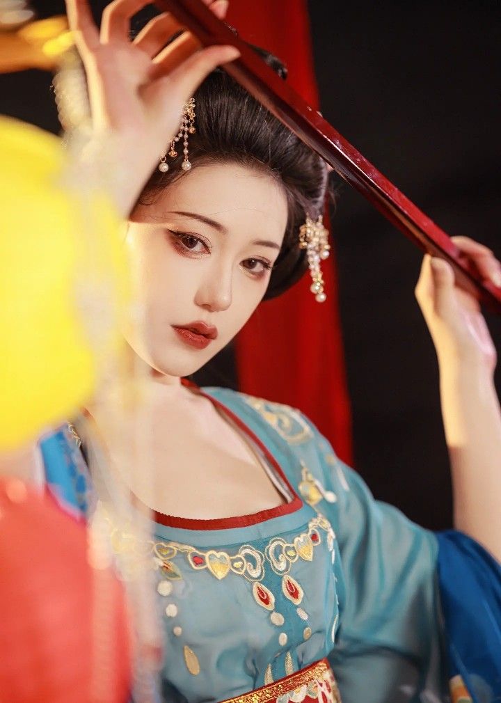 The Warmth of Hanfu Culture:Unveiling the Splendor of Traditional Chinese Clothing The Warmth of Hanfu Culture:Unveiling the Splendor of Traditional Chinese Clothing
