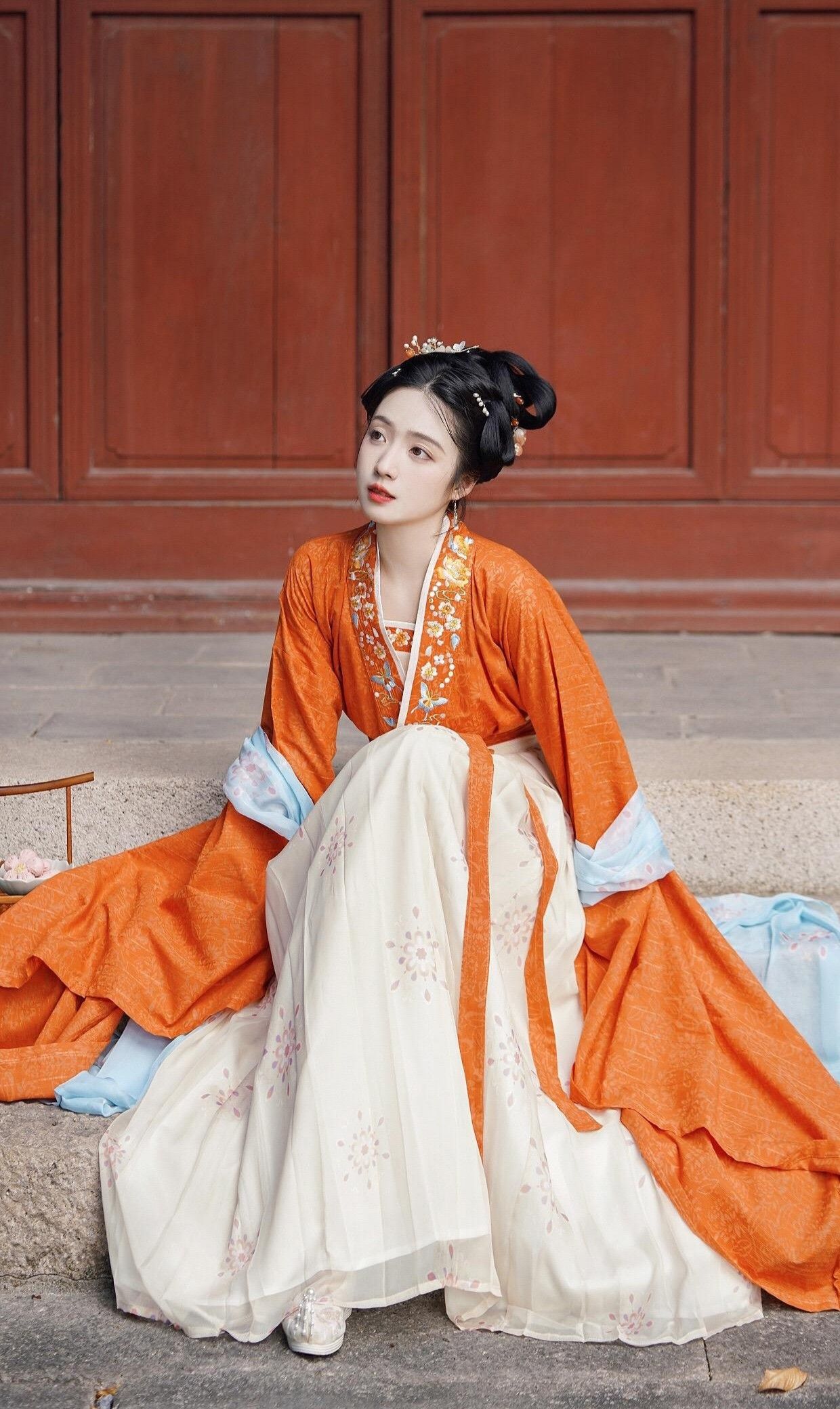 Traditional Costume Shoes for Women and Adults:A Glimpse into the Splendor of Ancient Footwear Traditional Costume Shoes for Women and Adults:A Glimpse into the Splendor of Ancient Footwear