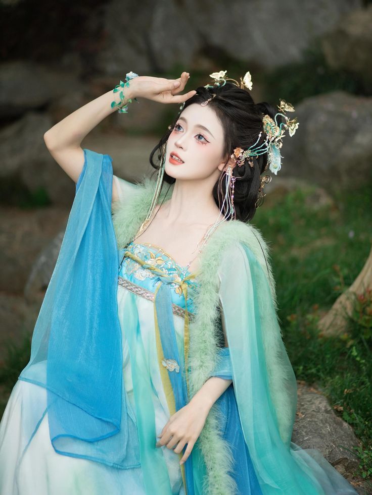Childrens Horse-Face Skirt Fashion:The Allure of Traditional Elegance Childrens Horse-Face Skirt Fashion:The Allure of Traditional Elegance