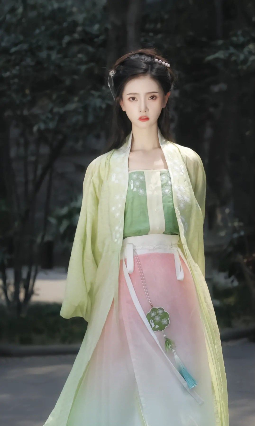 Persimmon Splendor:The Cultural Journey of Hanfu,柿子如意 Persimmon Splendor:The Cultural Journey of Hanfu,柿子如意