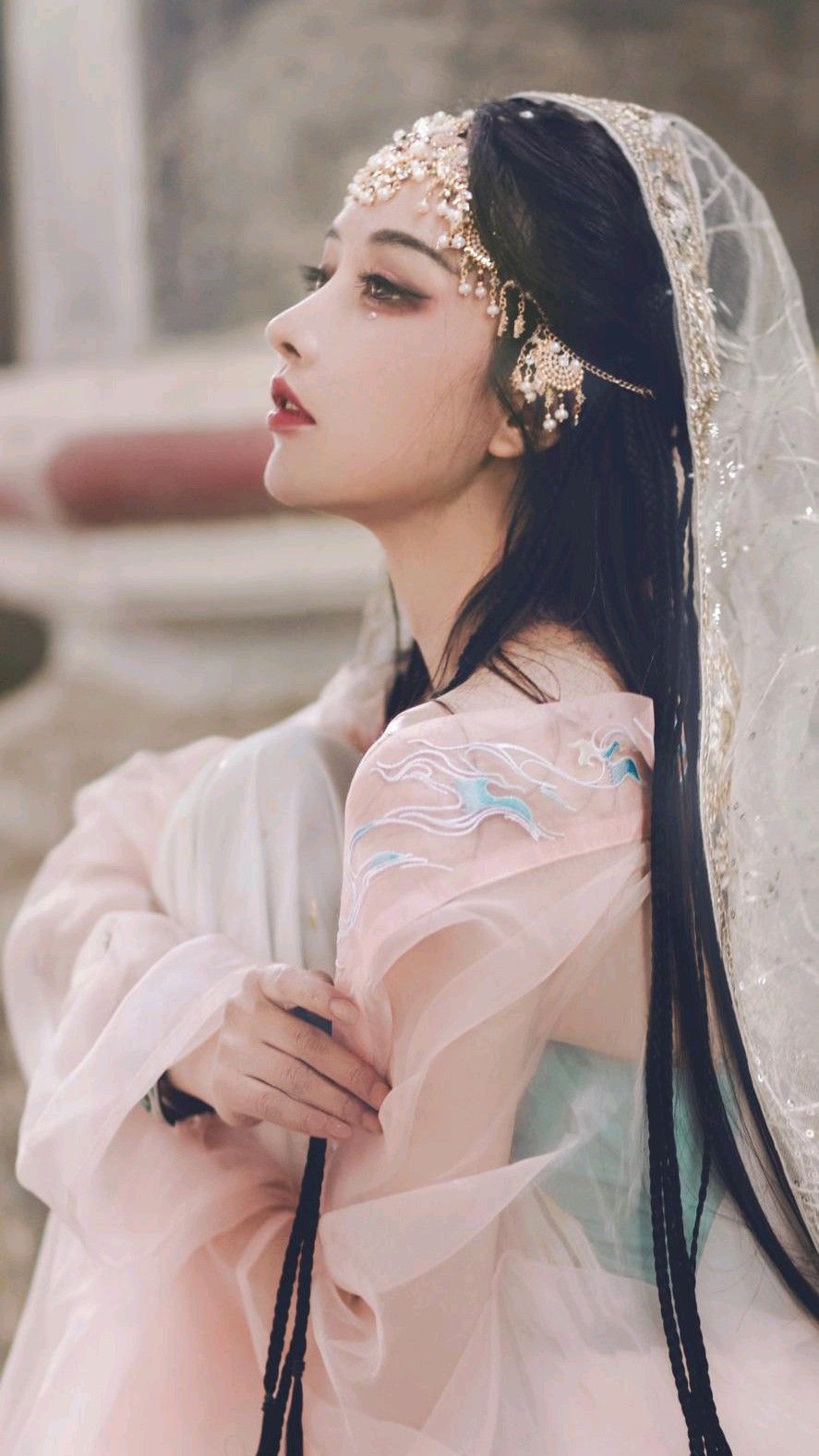 Womens Silk Tang Suit Jacket:A Traditional Elegance Womens Silk Tang Suit Jacket:A Traditional Elegance