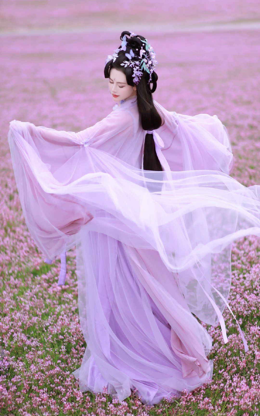 Reinventing the Classic:The Modern Girls Qipao Skirt A Tale of Evolution and Embracing Change
