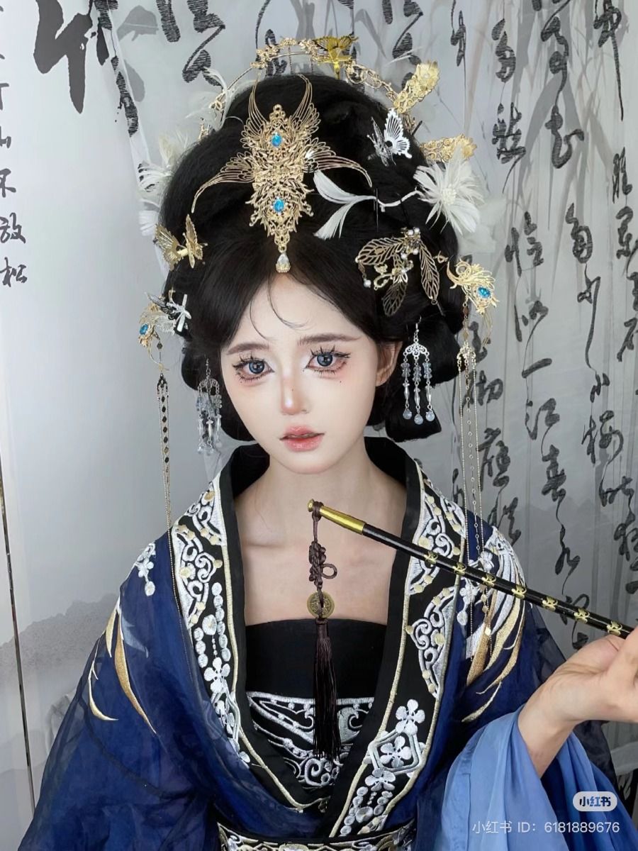 The Enchantment of Lolita-Style Hanfu in Ancient Grace The Enchantment of Lolita-Style Hanfu in Ancient Grace