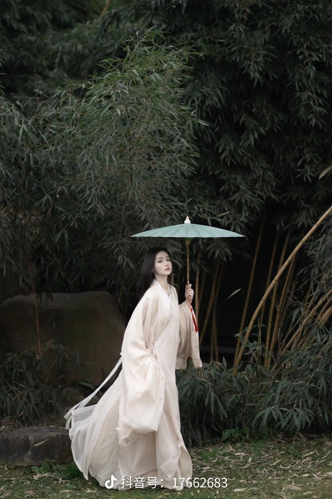 Embracing Originality:The Rise of Authentic Hanfu Fashion