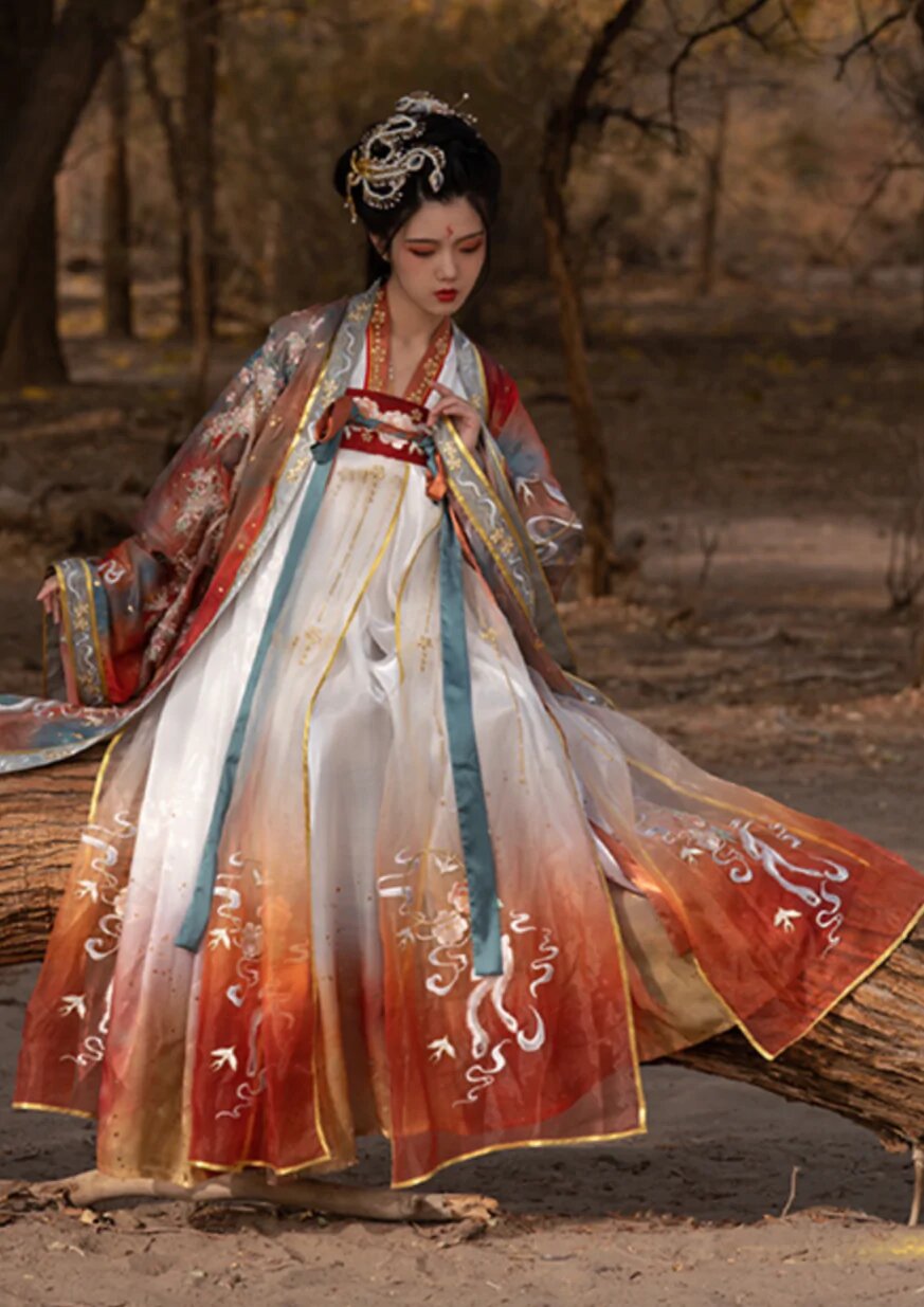 Zhongling Chronicle:The Splendor of Hanfu in the Song Dynasty Zhongling Chronicle:The Splendor of Hanfu in the Song Dynasty