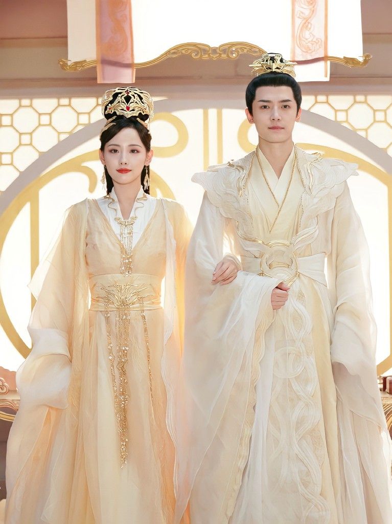 The Enchantment of Traditional Chinese Clothing at Tanxiang Pavilion The Enchantment of Traditional Chinese Clothing at Tanxiang Pavilion
