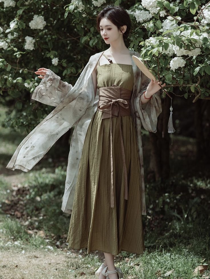 Green Hills Secrets:Original Hanfu Fashion and Traditional Chinese Style Green Hills Secrets:Original Hanfu Fashion and Traditional Chinese Style