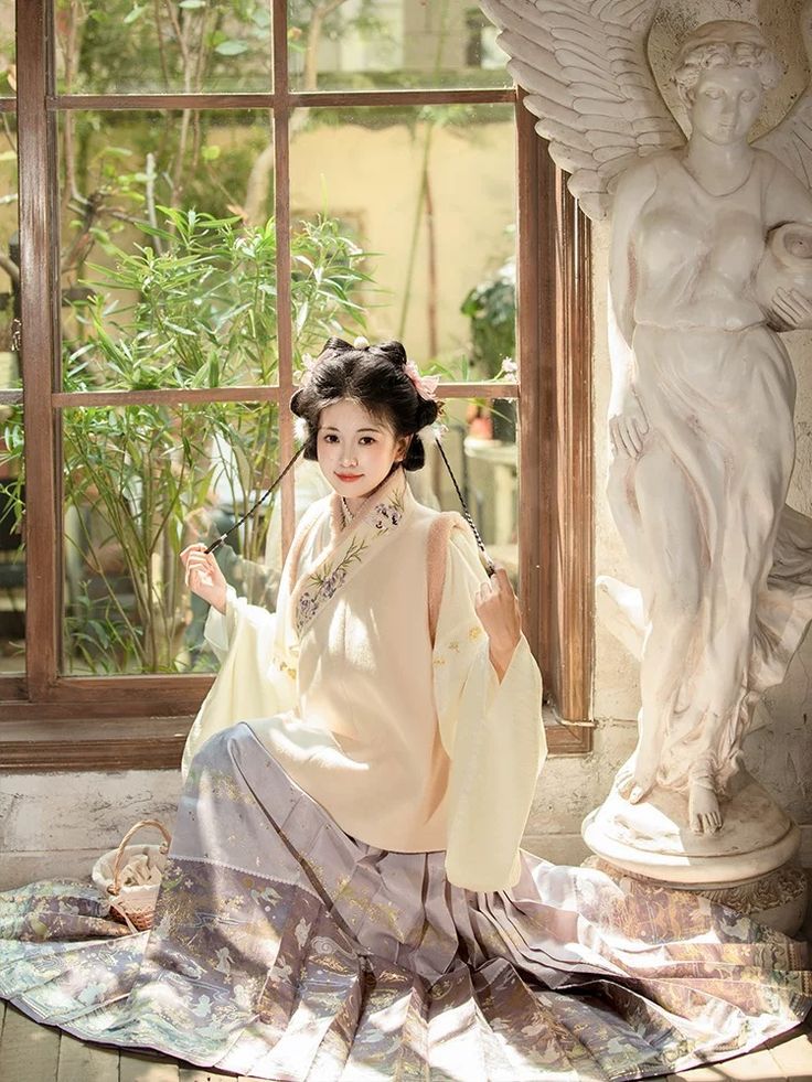 Stylish New Shoe Trends for Perfect Pairing with Qipao Versatile and Timeless Appeal