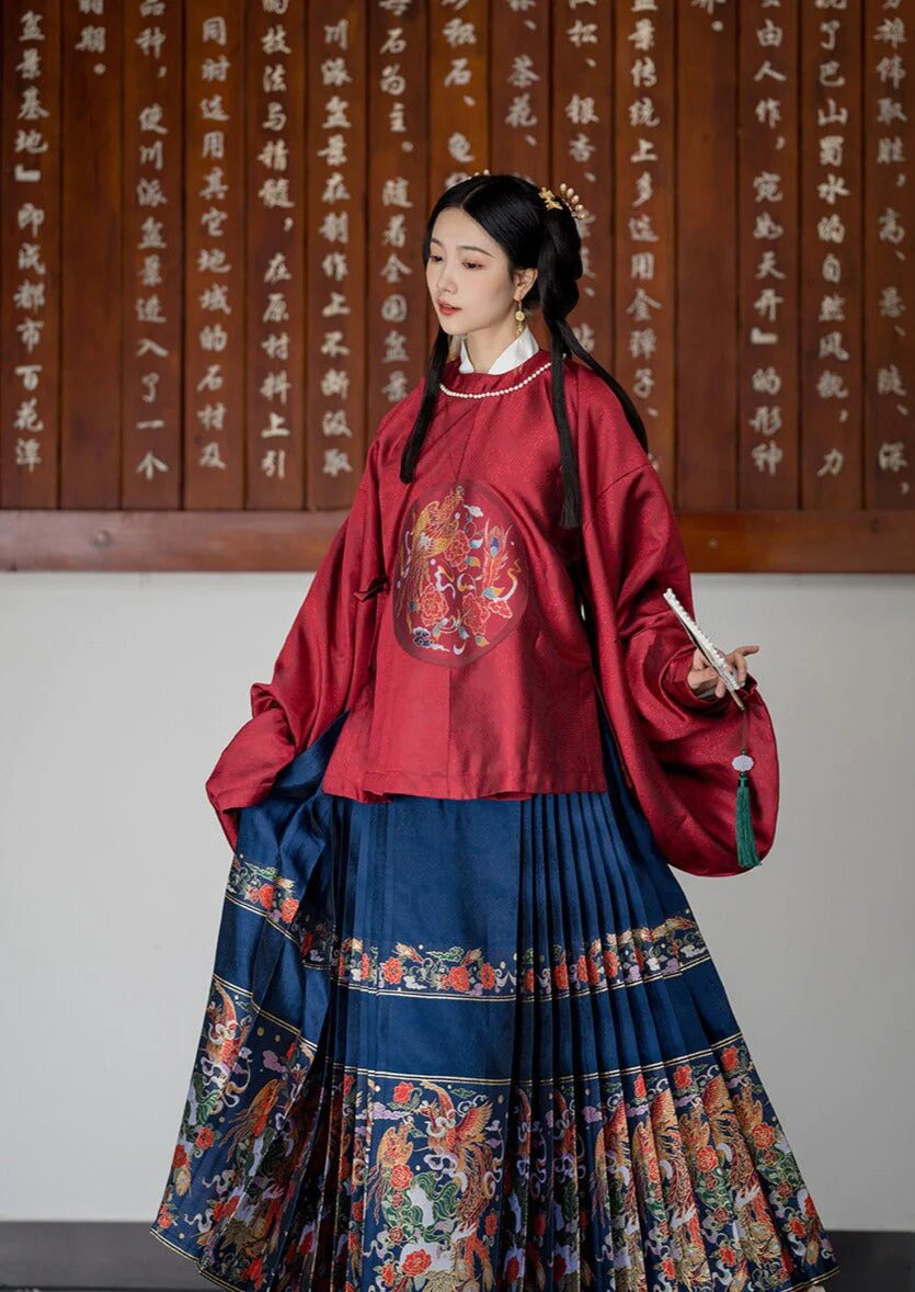 Fashionable Chinese Style with Cheongsam and Shoe Combinations Fashionable Chinese Style with Cheongsam and Shoe Combinations