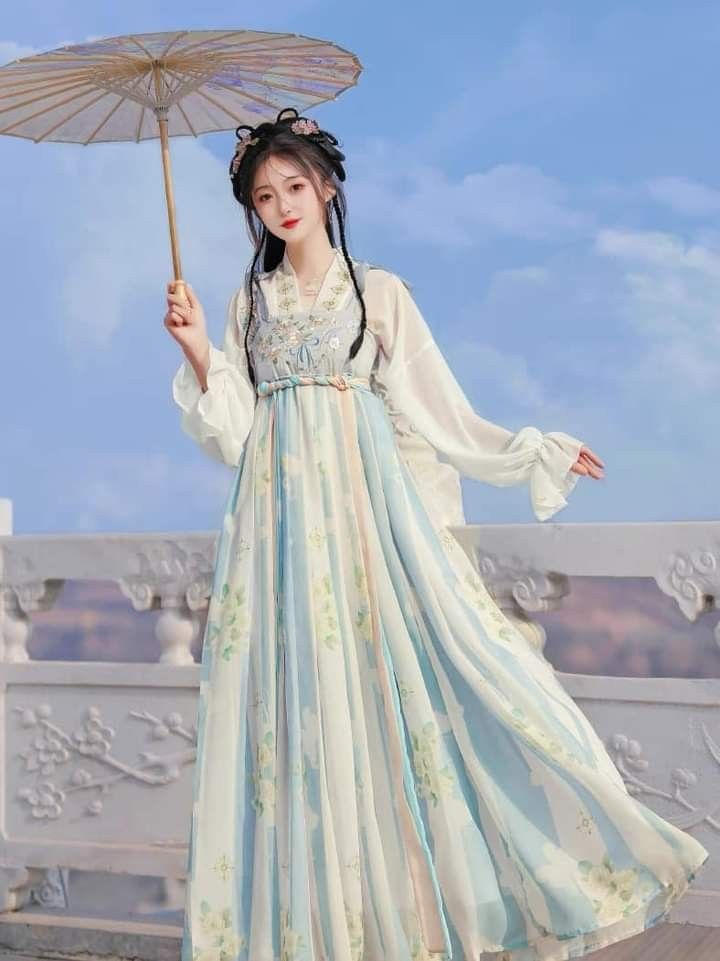 The Ethereal Charm of Cheongsams Fringes:A Tale of Cultural Elegance The Ethereal Charm of Cheongsams Fringes:A Tale of Cultural Elegance