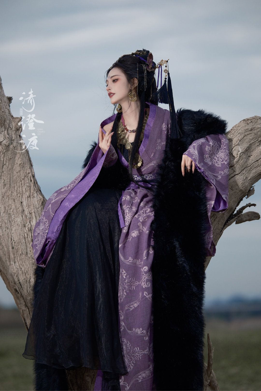 The Enchantment of Pearl Necklaces with Cheongsam:A Cultural Fusion of Elegance The Enchantment of Pearl Necklaces with Cheongsam:A Cultural Fusion of Elegance