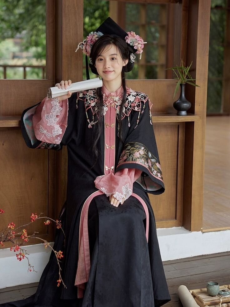 Ancient-Style Clothing for 40cm Cotton Dolls:A Craftsmanship Journey